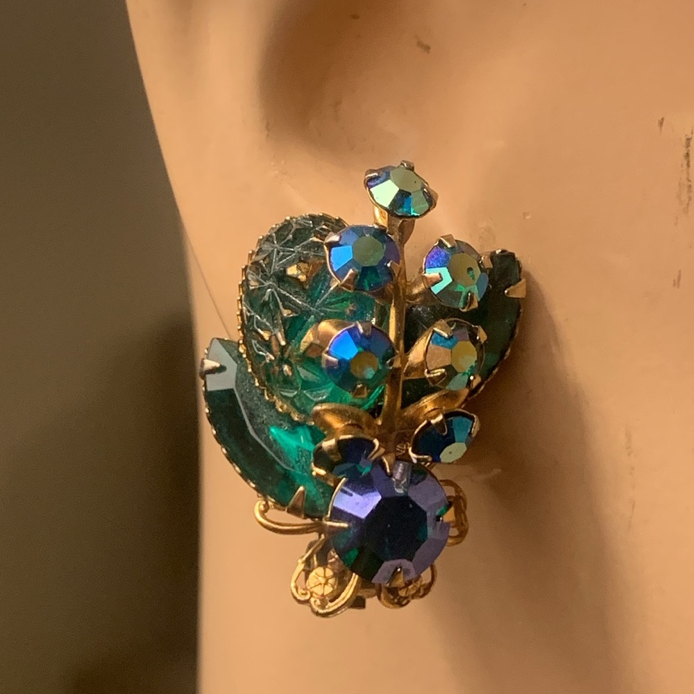 VINTAGE BEAUJEWELS 60’s MID CENTURYJEWELED GEMS CLIP ON EARRINGS